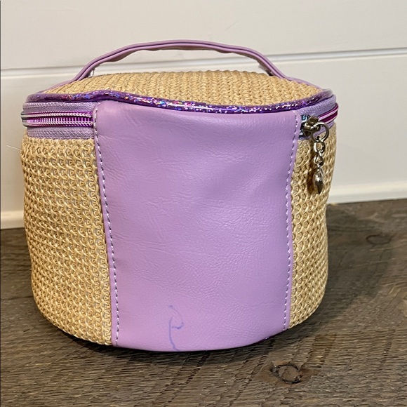 Miss Gwen’s OMG Accessories “Beach” Straw Round Glam Bag Travel Bag - Picture 2 of 6